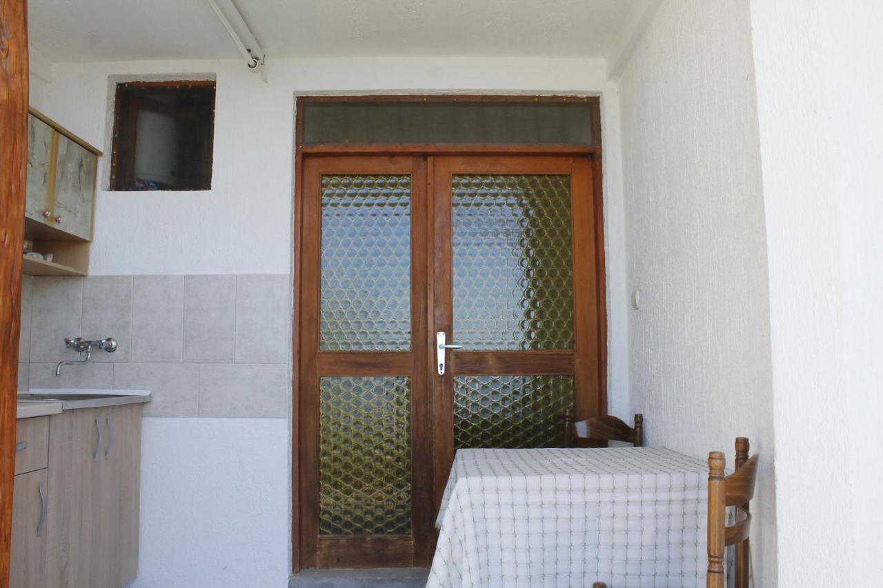 Pataki Studios Petrovac Exterior photo